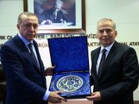 Cumhurbaşkanı Erdoğan, Denizli Büyükşehir Belediyesini Ziyaret Etti
