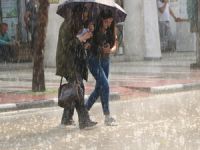 Meteoroloji'den Rize, Artvin, Trabzon'a Şiddetli Yağış Uyarısı