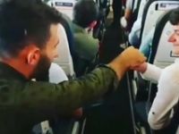 Uçakta Elden Elden Pilota Bilet Parası Uzatan Rizeliler Sosyal Medyada Fenomen Oldu
