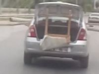 Akan Trafikte Pes Dedirten Görüntü