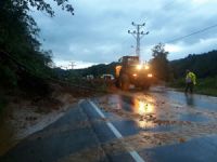 Rize’de Şiddetli Yağış 1 Ev Yıkıldı