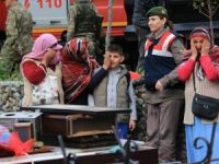 Kafeteryasını Yıktırmamak İçin Çatıya Çıkıp Üzerine Benzin Döken İşletme Sahibini Komutan İkna Etti