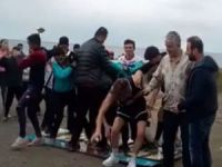 Madalya Töreninde Ağırlığa Dayanamayan Kürsü Çöktü