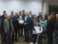 Giresunlu Arıcılardan Dokap Başkanı Yüce’ye Plaket