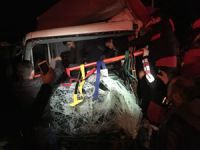Karadeniz Sahil Yolunda Zincirleme Trafik Kazası: 4 Yaralı