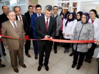 Vali Bektaş'tan Okul Ziyareti