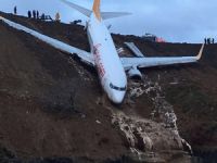 Pegasus Havayolları’nın Trabzon’da Pistten Çıkan Uçağı Günün Ağarması İle Birlikte Havadan İşte Böyle Görüntülendi