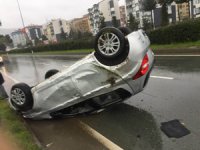 Rize’de Takla Atan Otomobildeki 3 Kişi Yaralandı