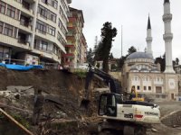 Rize’de Ziraat Yolu Çöktü