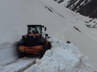 6 Aydır Kardan Kapalı Olan Köy Yolları Açılıyor