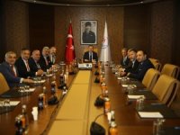 Bakan Bak Trabzonspor Yönetimini Kabul Etti