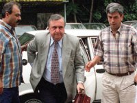 Eski Bakan Vuralhan öldürüldü