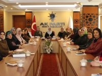 Yağcıtekin, Kadın Kolu Başkanlarıyla Bir Araya Geldi