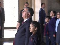 Anıtkabir’in İlk Ziyaretçisi Çocuklar Oldu
