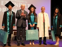 Recep Tayyip Erdoğan Üniversitesi'nde Mezuniyet Töreni Düzenlendi