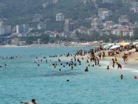 Antalya’ya Denizden Ve Havadan Turist Yağdı