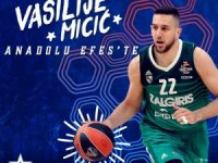 Anadolu Efes Vasilije Micic’i Kadrosuna Kattı