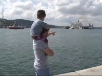 Dev Geminin İstanbul Boğazı’ndan Geçişi Sürüyor