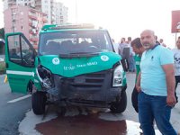 Rize'de Cenaze Aracı Kaza Yaptı 1 Yaralı