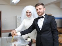 Rize'de Gelin Damat Oy Kullandı