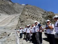 Yusufeli Barajı 275 Metre Gövde Yüksekliği İle Eyfel Kulesi’nden 25 Metre Kısa Olacak