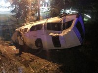 Ordu'da minibüsle otomobil çarpıştı: 14 yaralı
