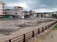 Ünye’de Tabakhane Deresi Taştı