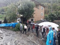 Trabzon'da şiddetli yağış heyelana neden oldu