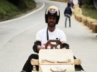 Kenan Sofuoğlu Rize'deki Tahta Araba Şenliğinde Yaralandı Devlet Hastanesinde Tedavi Gördü