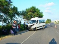 Ordu'da hafif ticari araç ile minibüs çarpıştı: 12 yaralı