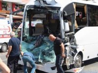 Kampa Giden Öğrencilerin Bulunduğu Midibüs Tıra Çarptı: 7 Yaralı