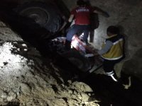 Traktör Devrildi: 1 Ölü, 2 Yaralı
