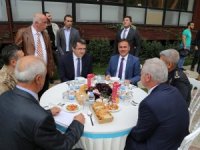 Gümüşhane’de Muhtarlar Yemekte Buluştu