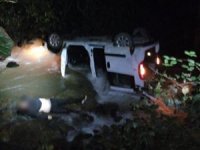 Trabzon’da hafif ticari araç dereye uçtu 1 ölü