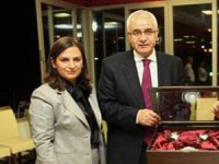 FETÖ'den Hapse Çarptırılan Rize Eski Valisinin Eşine Ev Hapsi