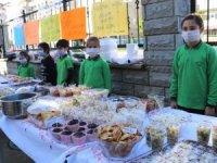 Rize'de Minikler Lösemili Çocuklar İçin Tezgah Başına Geçti