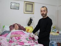 Hidrosefali Hastası Eşi İçin Elinden Geleni Yapıyor