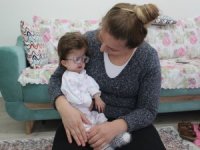 2 Yaşında Ama 3 Aylık Bebek Gibi