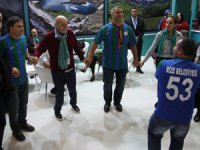 Hıncal Uluç'tan İzmir'deki Rize Standında Horon Show