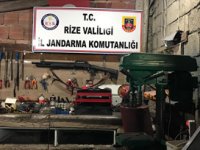 Rize’de Jandarmadan Kaçak Silah İmalathanesine Baskın
