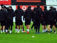 Beşiktaş Yağmur Altında Çalıştı