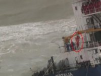 Karaya Oturan Gemiden 11 Mürettebat Kurtarıldı