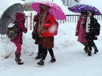Trabzon’un 8 ilçesinde okullarda kar tatili