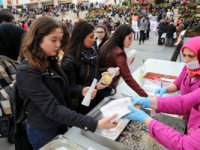 RTEÜ'lü Öğrencilerden Hamsi Festivaline Yoğun İlgi