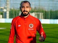 Ahmet İlhan Özek: “Keşke Zamanında Rizespor’a Gitmeseydim”