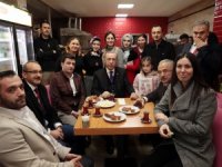 Erdoğan Vatandaşlarla Çay İçip Simit Yedi