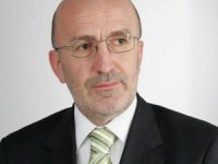 Uzun'dan Çay Üreticisine Budama Yapın Çağrısı