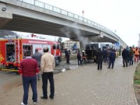 Hareket Halinde Motoru Alev Alan Belediye Otobüsü Korkuttu