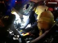 Araçta Sıkışan Sürücünün Zor Anları