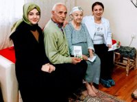 Rize'de Sağlıkçılar Yaşlılar Haftasını Unutmadı